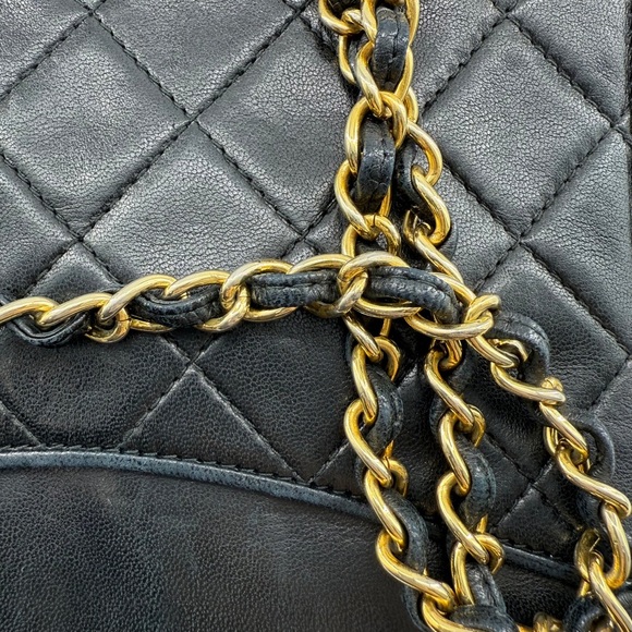 Chanel CC Vintage Quilted Flap Bag - Picture 13 of 16